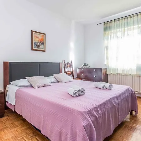 In Porec/istrien 10550 Apartment *